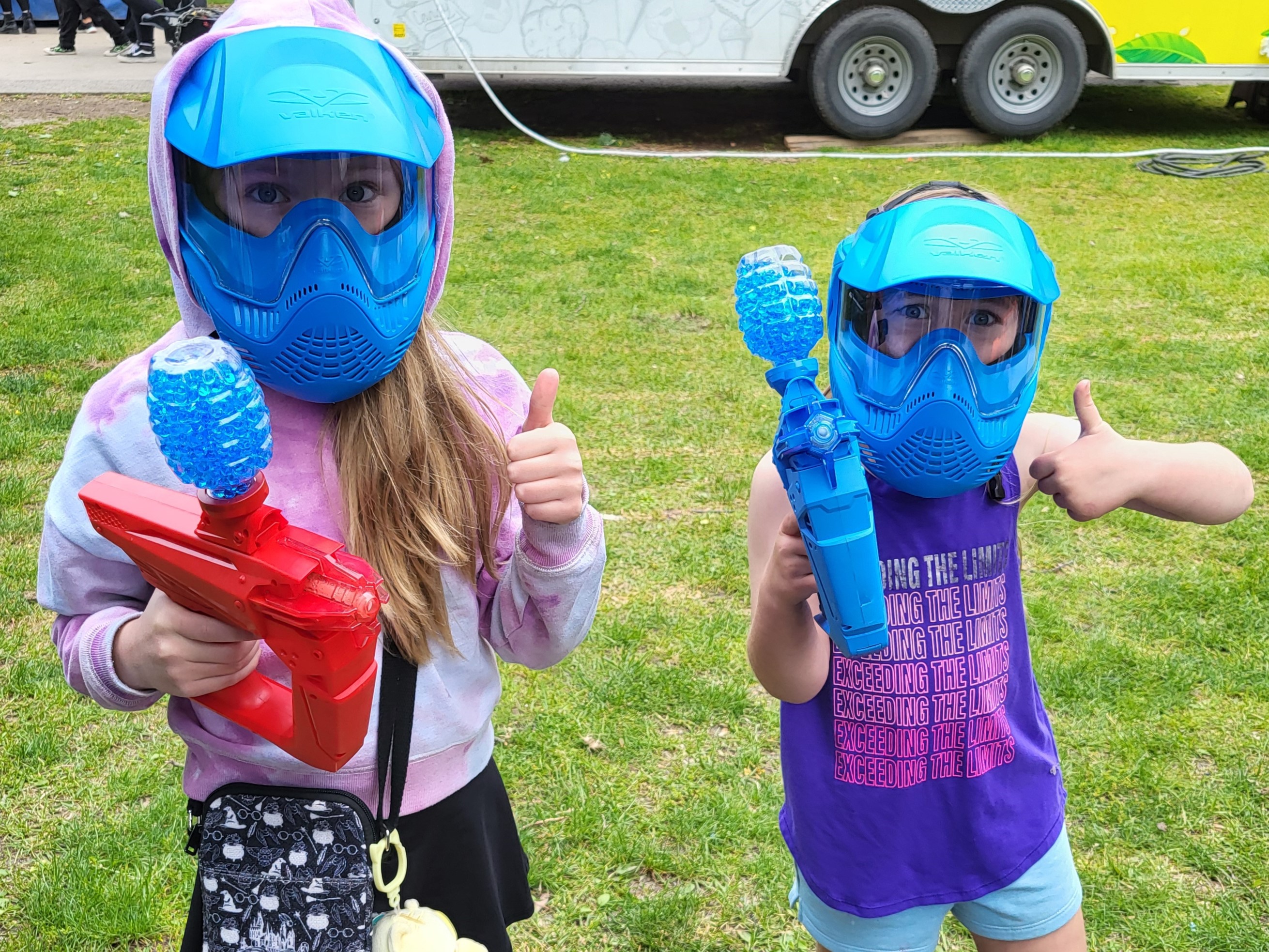 Thumbs up